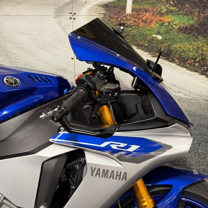 2015 Yamaha YZF-R1 Blue