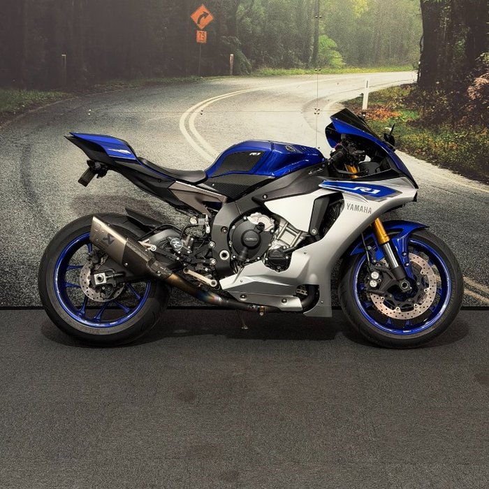 2015 Yamaha YZF-R1 Blue