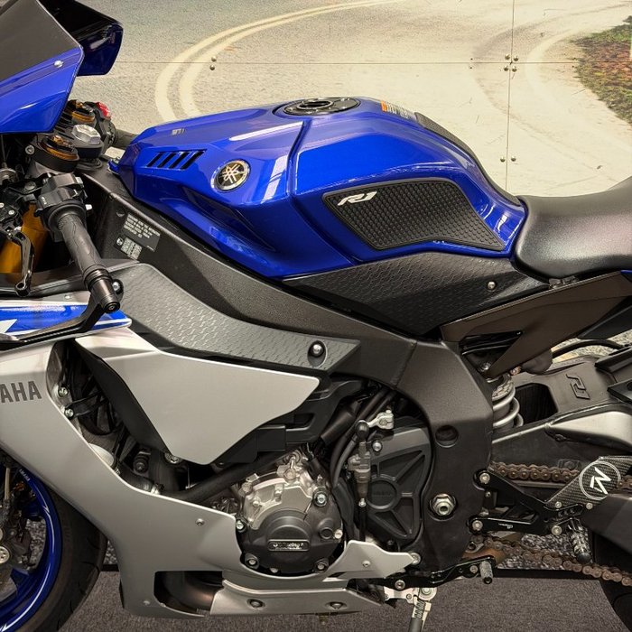 2015 Yamaha YZF-R1 Blue