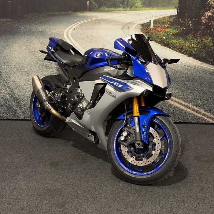 2015 Yamaha YZF-R1 Blue