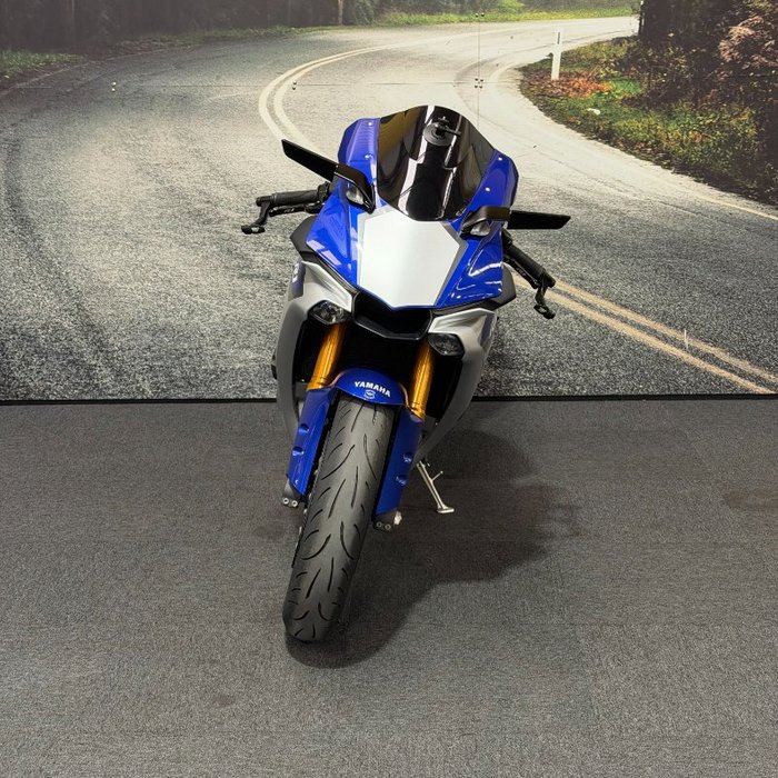 2015 Yamaha YZF-R1 Blue