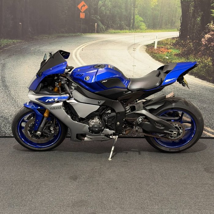 2015 Yamaha YZF-R1 Blue