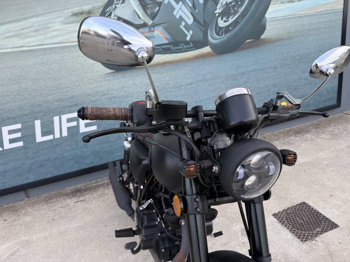 2022 BRAAAP ST-250 CAFE RACER Black