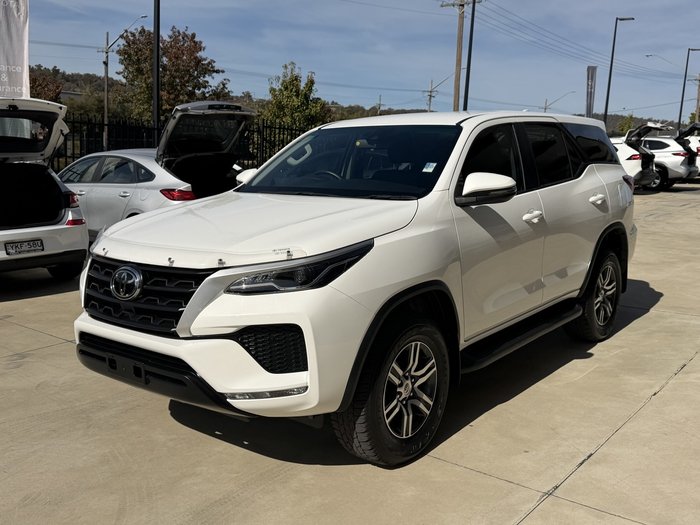 2022 Toyota Fortuner GX