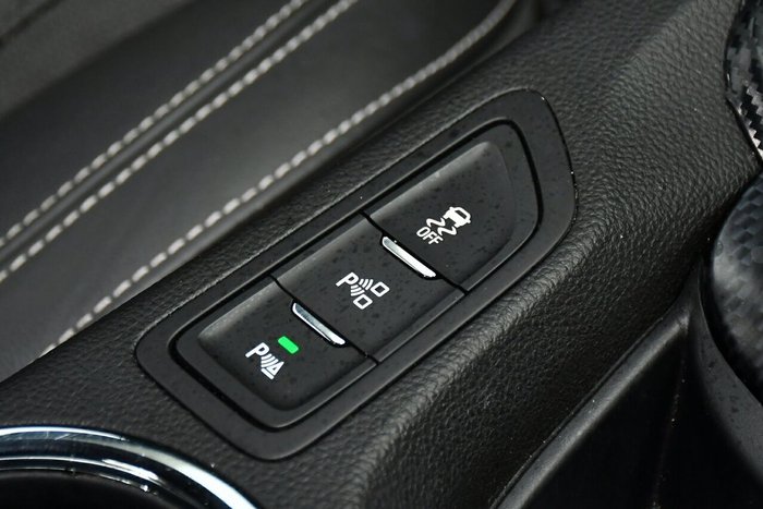 2016 Holden Commodore SS V