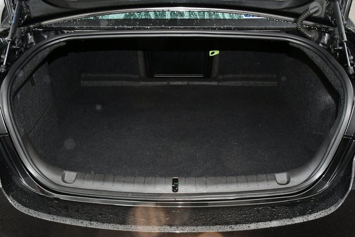 2016 Holden Commodore SS V