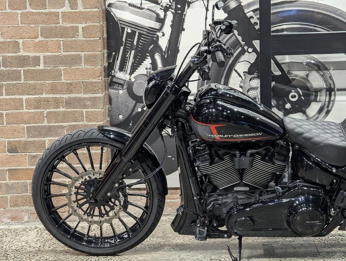 2024 Harley-Davidson Breakout 117 (FXBR) Softail Black