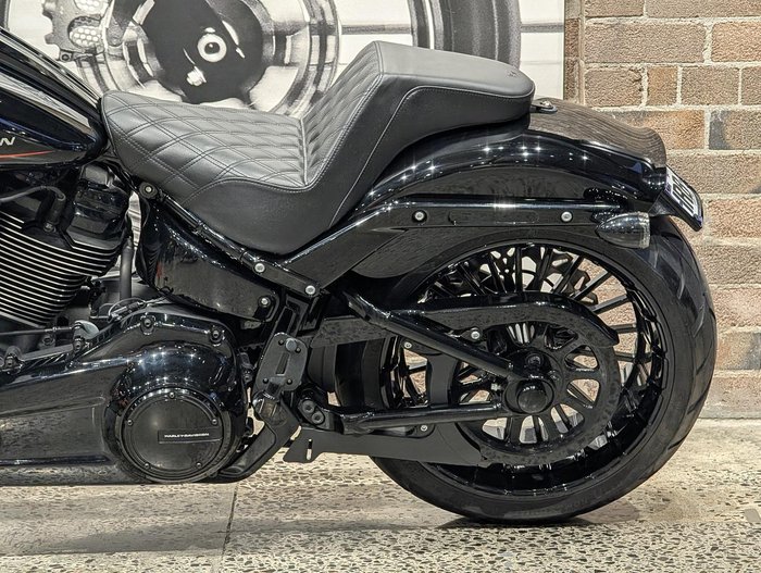 2024 Harley-Davidson Breakout 117 (FXBR) Softail Black
