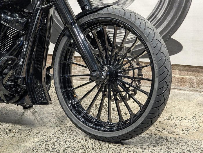 Harley-Davidson Breakout 117 (FXBR) Softail