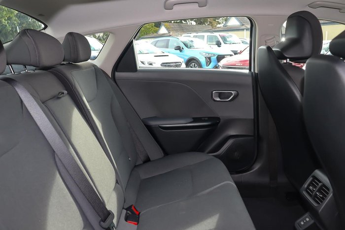2025 Kia K4 S