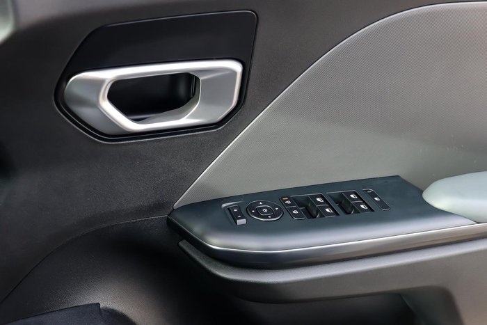 2025 Kia K4 S