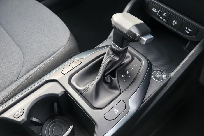 2025 Kia K4 S