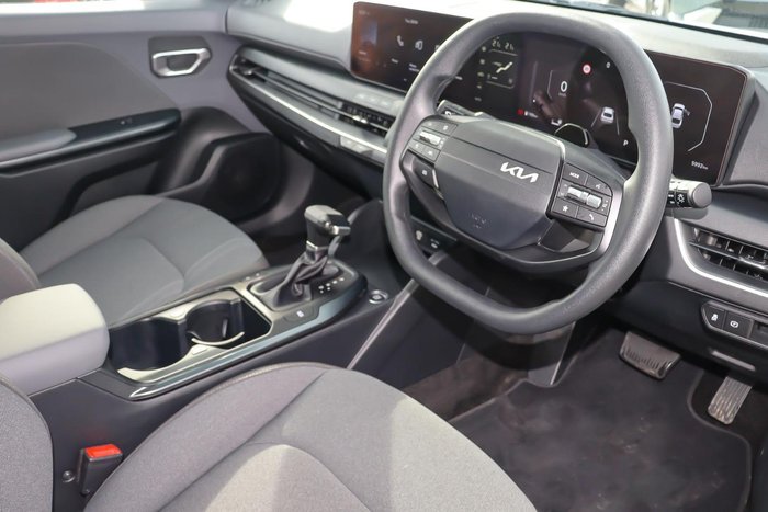 2025 Kia K4 S