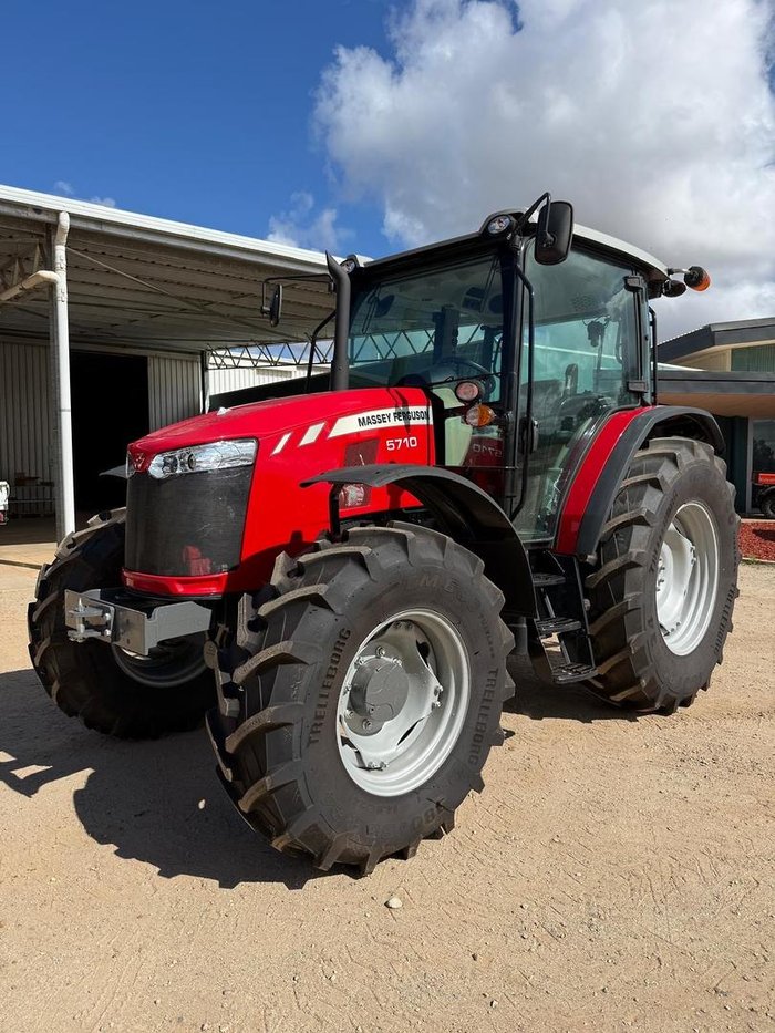 Massey Ferguson 5710 Essential 102Hp Cab Tractor