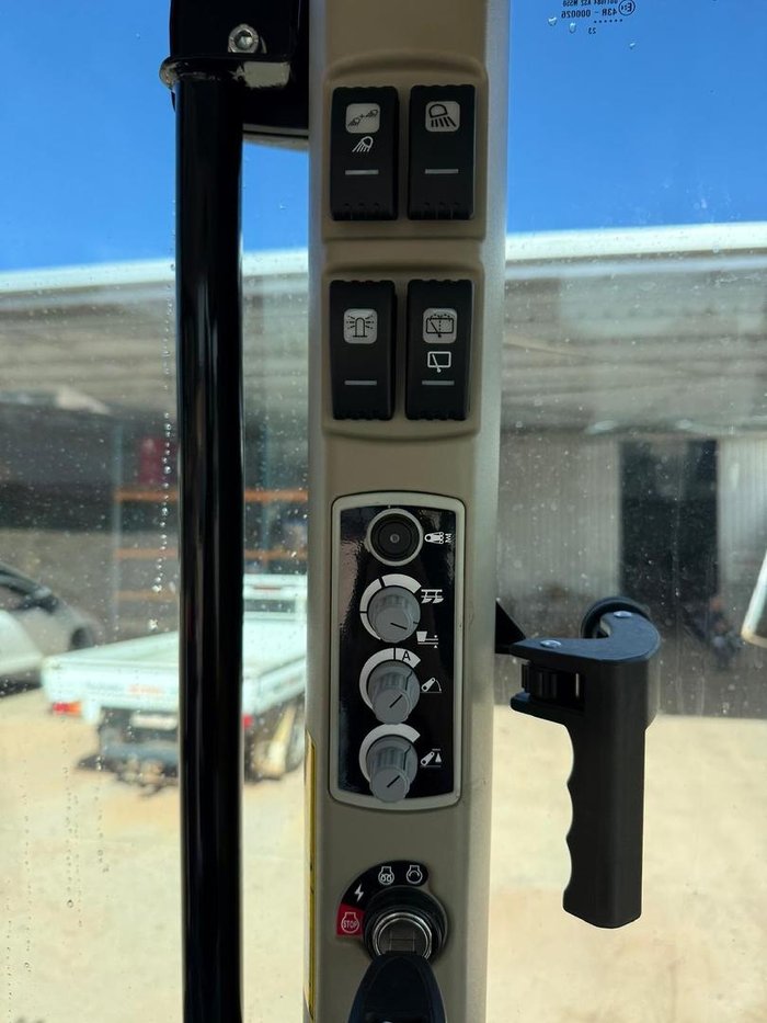 Massey Ferguson 5710 Essential 102Hp Cab Tractor