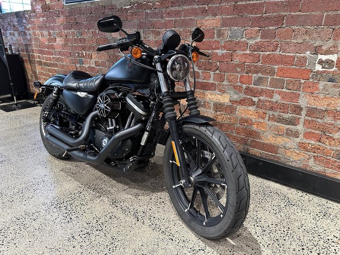Harley-Davidson Iron 883 (XL883N) Sportster