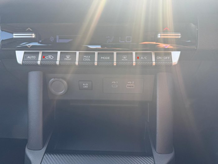2026 Nissan Navara SL