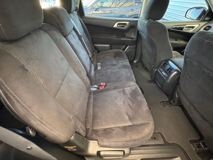 2015 Nissan Pathfinder ST