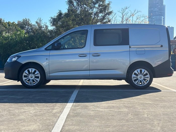 2025 Volkswagen Caddy TSI220