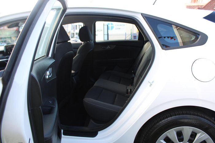 2021 Kia Cerato S BD MY21 Clear White