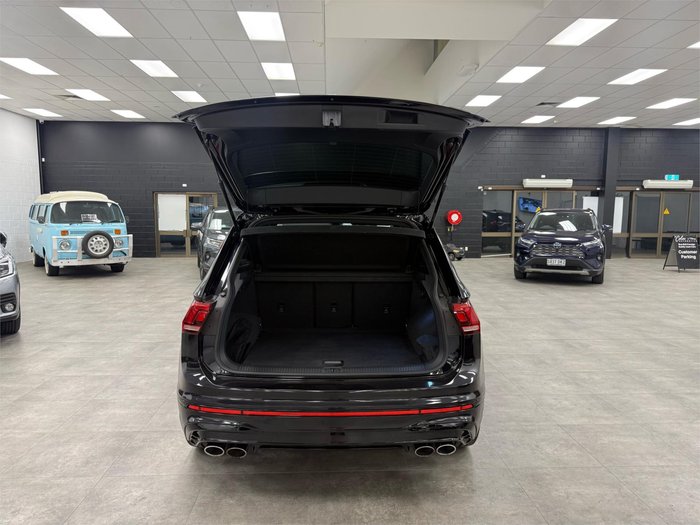 2022 Volkswagen Tiguan R Grid Edition