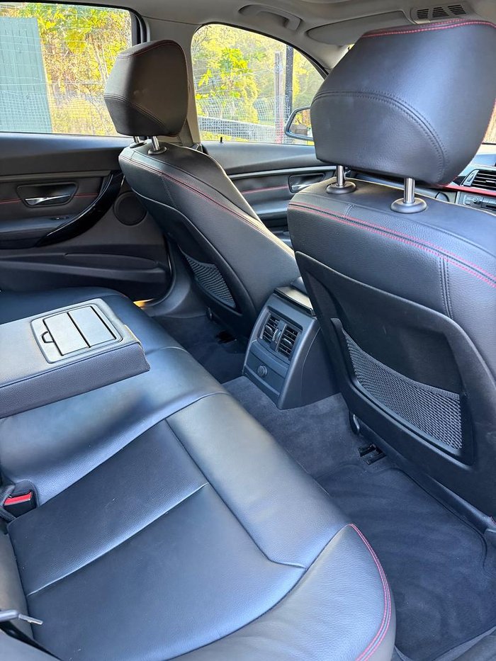 2013 BMW 3 Series 320i