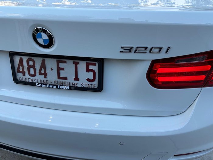2013 BMW 3 Series 320i