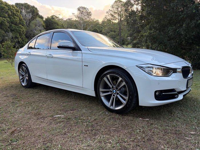 2013 BMW 3 Series 320i