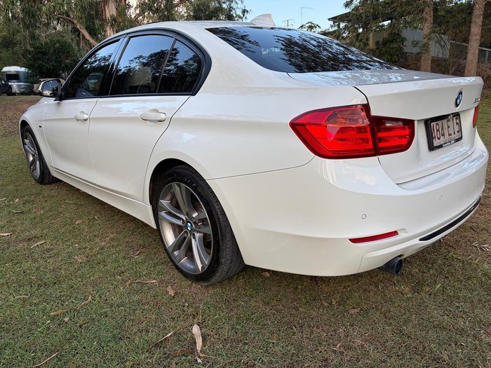 2013 BMW 3 Series 320i
