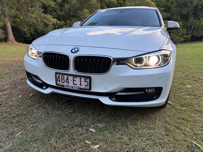 2013 BMW 3 Series 320i