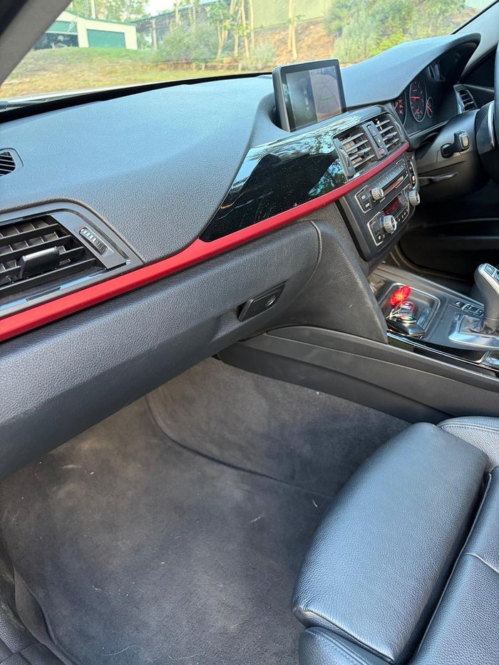 2013 BMW 3 Series 320i