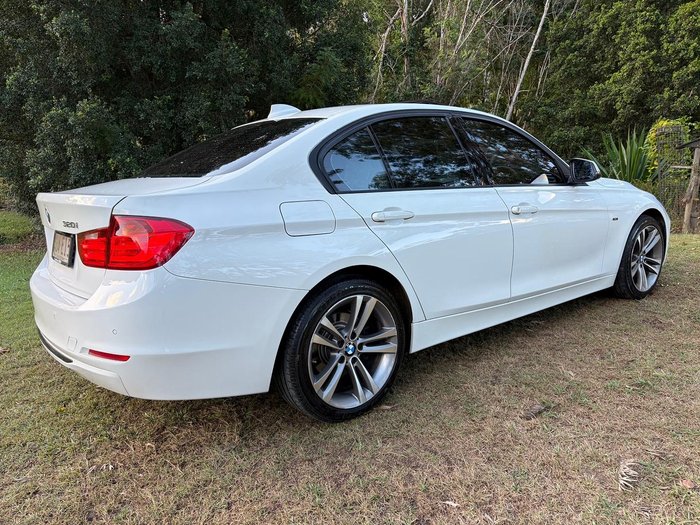 2013 BMW 3 Series 320i