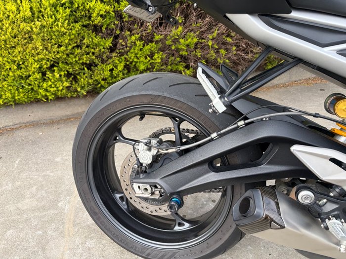 2020 Triumph STREET TRIPLE RS Black