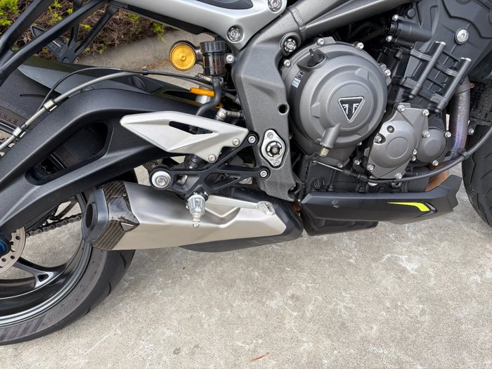 2020 Triumph STREET TRIPLE RS Black
