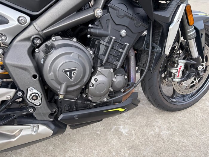 2020 Triumph STREET TRIPLE RS Black