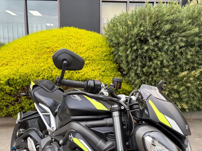 2020 Triumph STREET TRIPLE RS Black