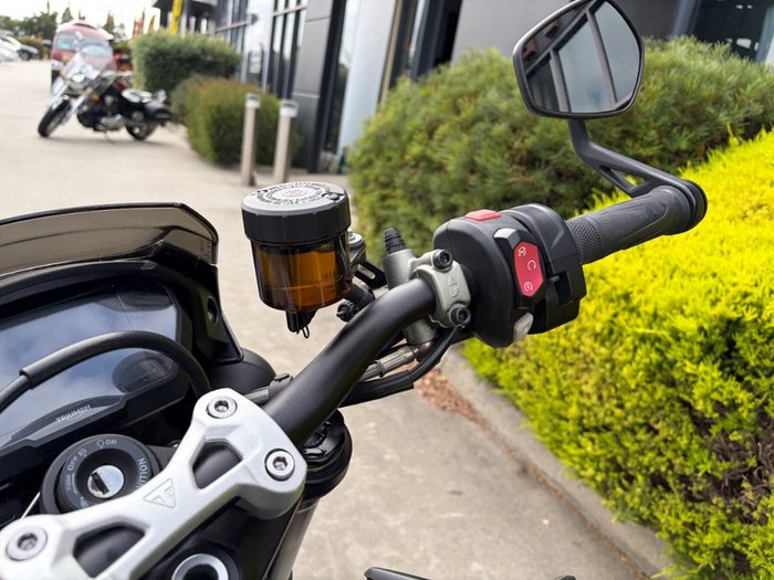 2020 Triumph STREET TRIPLE RS Black