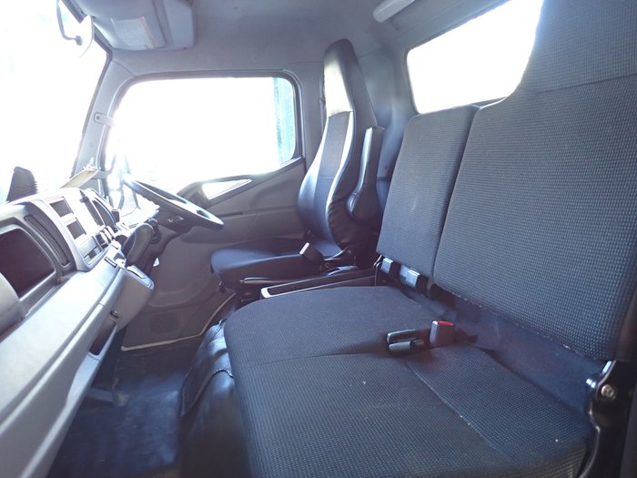 2020 MITSUBISHI CANTER FUSO