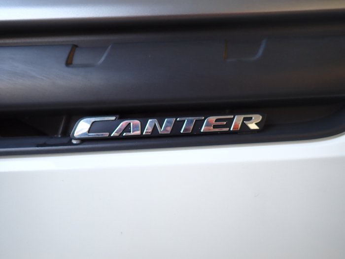 2020 MITSUBISHI CANTER FUSO