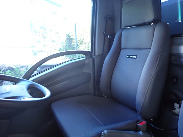 2020 ISUZU NLR 45-150