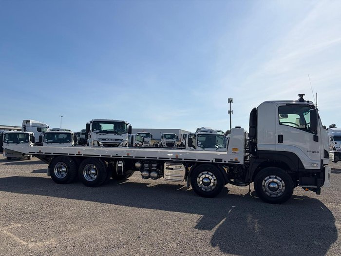 2026 Isuzu F Series FYJ 320-255 AT R67