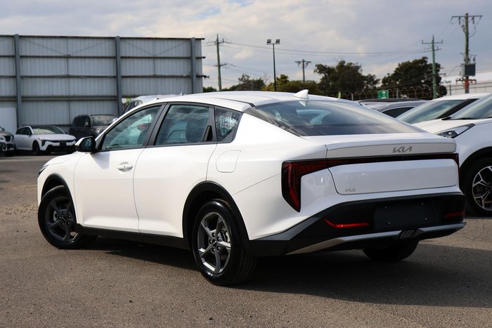2025 Kia K4 S