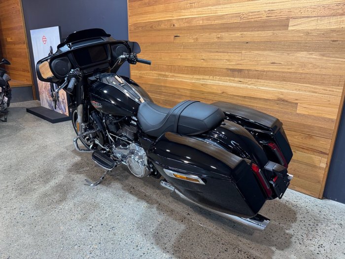 2026 HARLEY-DAVIDSON FLHX STREET GLIDE (117)