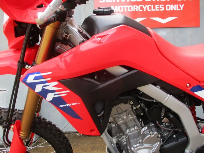 2025 Honda CRF300LA RED