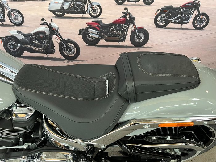 2025 HARLEY-DAVIDSON FXBR BREAKOUT (117)