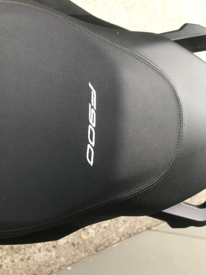 2025 BMW F 900 R Triple Black