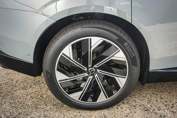 2026 Volvo ES90 Plus Single Motor