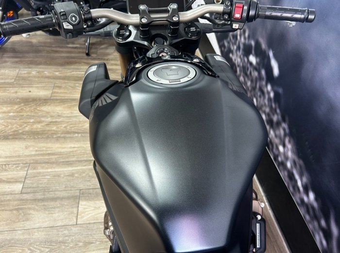2024 Honda CB650RAC Black