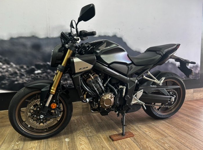 2024 Honda CB650RAC Black