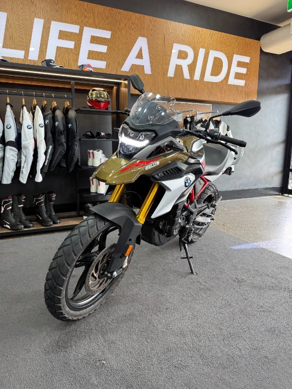 2023 BMW Motorrad G 310 GS Kalamata Dark Gold Metallic